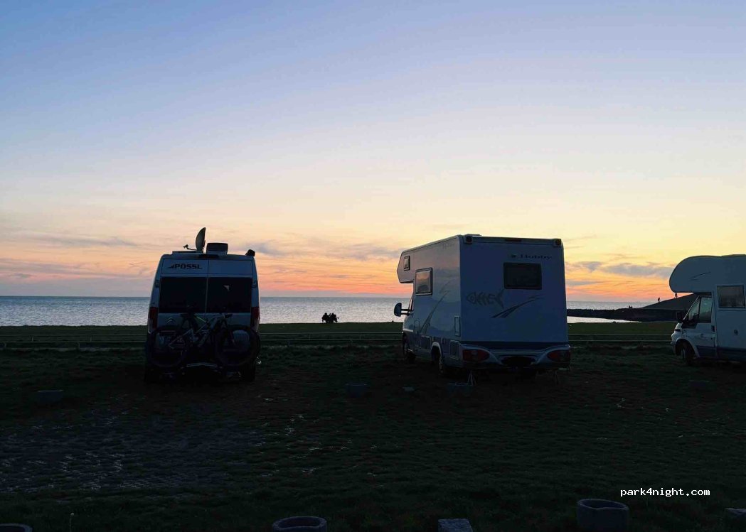 Camp & Surf Markermeer — foto 5