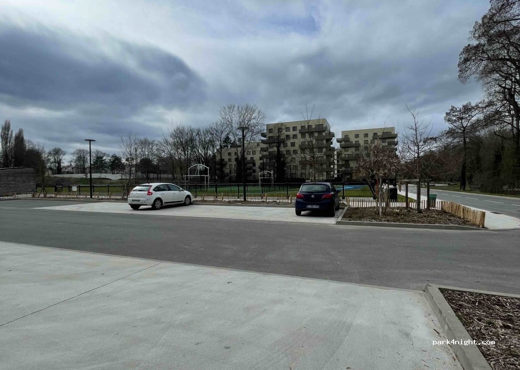 (91300) Massy - 80 Rue de Versailles — foto