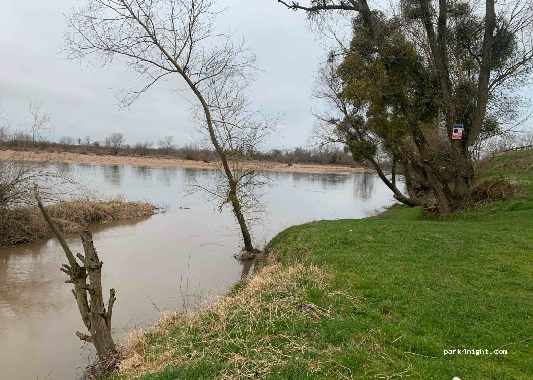 (58300) Saint-Hilaire-Fontaine - 2 Chemin de la Levée de la Loire — foto