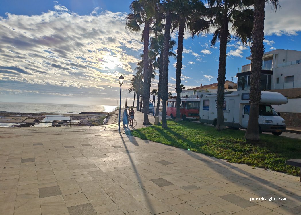 (03189) Orihuela - Carrer los Claveles — foto 5