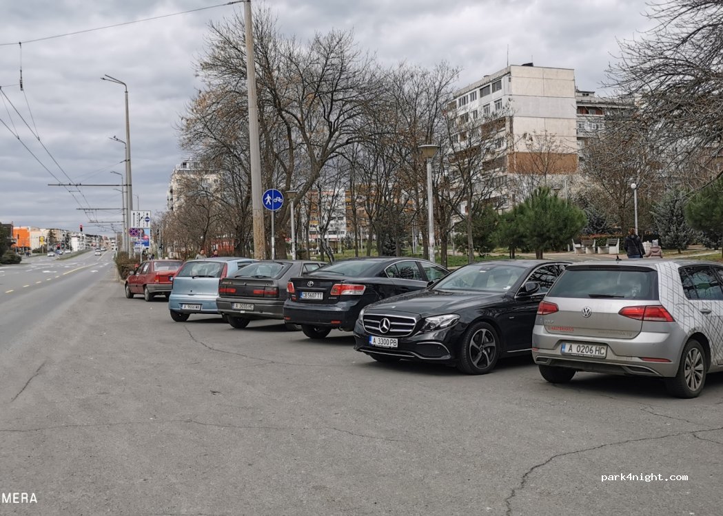 (8011) Burgas - 521 zh.k. Meden rudnik — foto