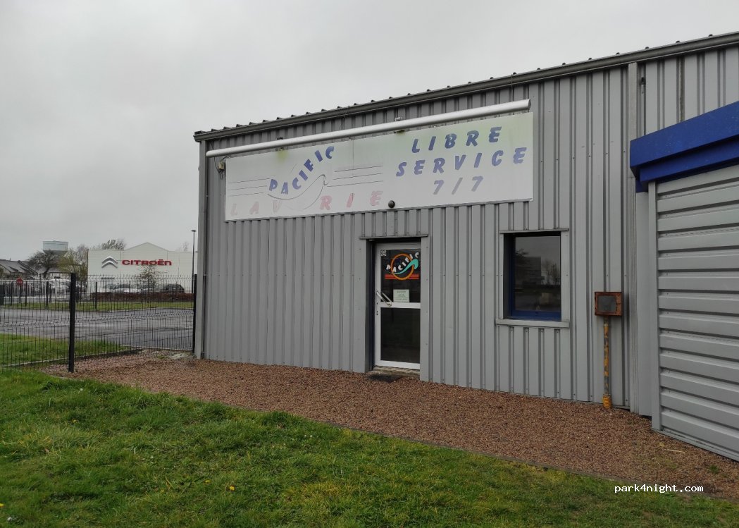 (35290) Saint-Méen-le-Grand - ZA du Petit Maupas — foto