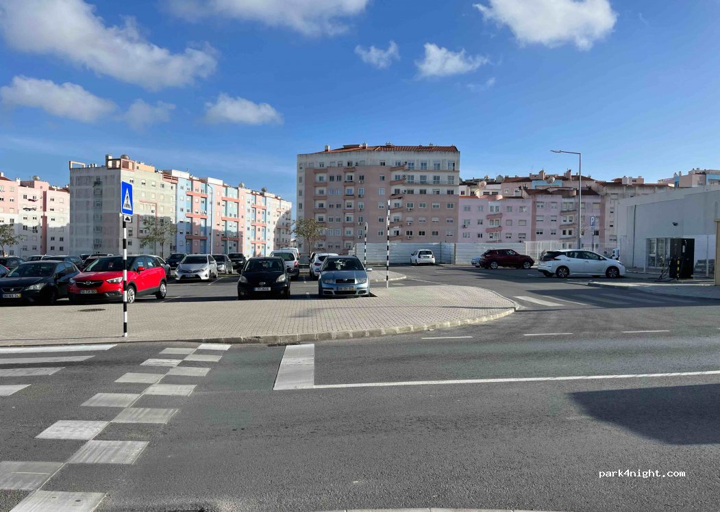 (2855) Corroios - 11 Avenida Vieira da Silva — foto 2