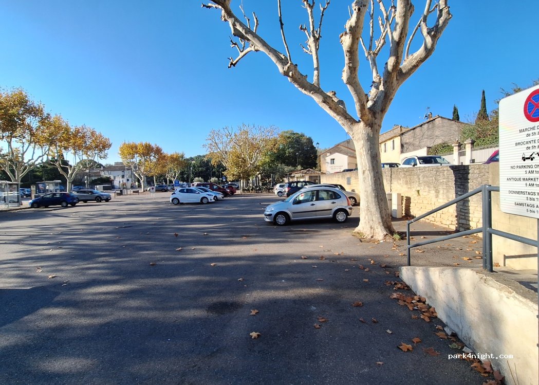 (30400) Villeneuve-lès-Avignon - 1 Place Charles David — foto 2