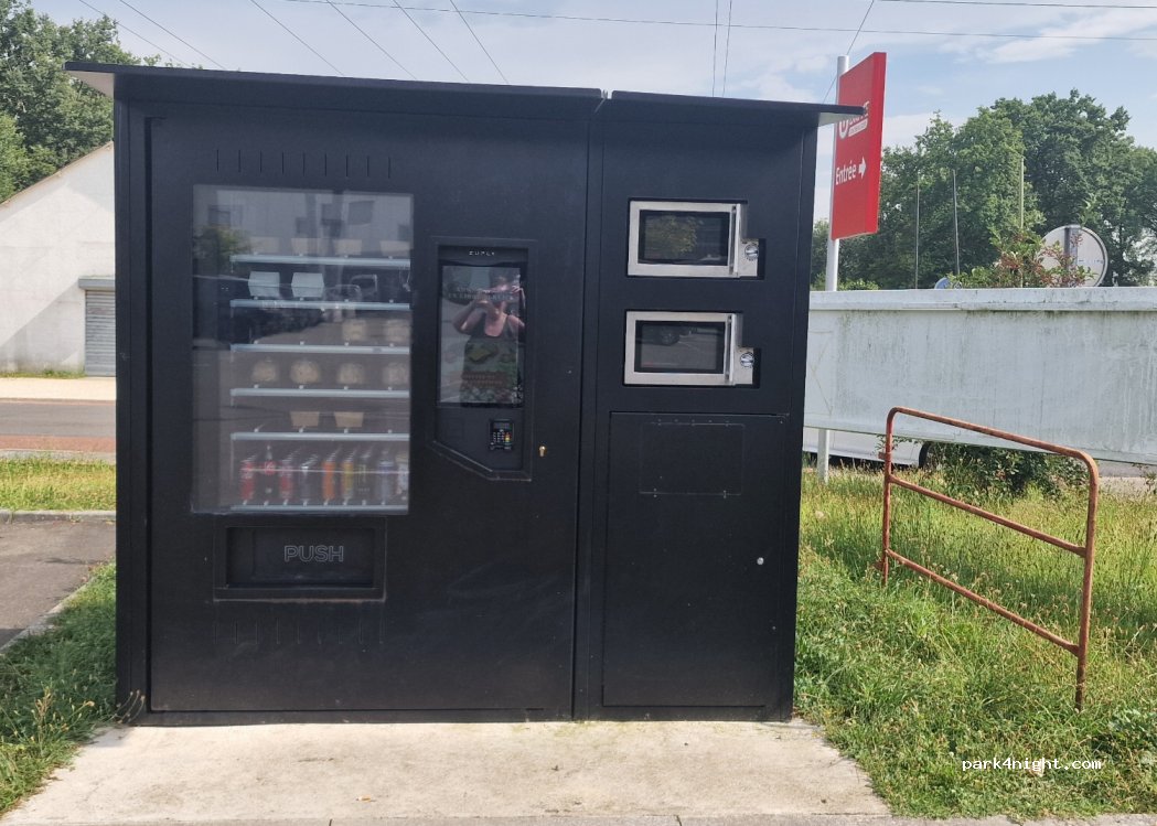 (41300) Salbris - 57 Avenue de la Résistance — foto 4