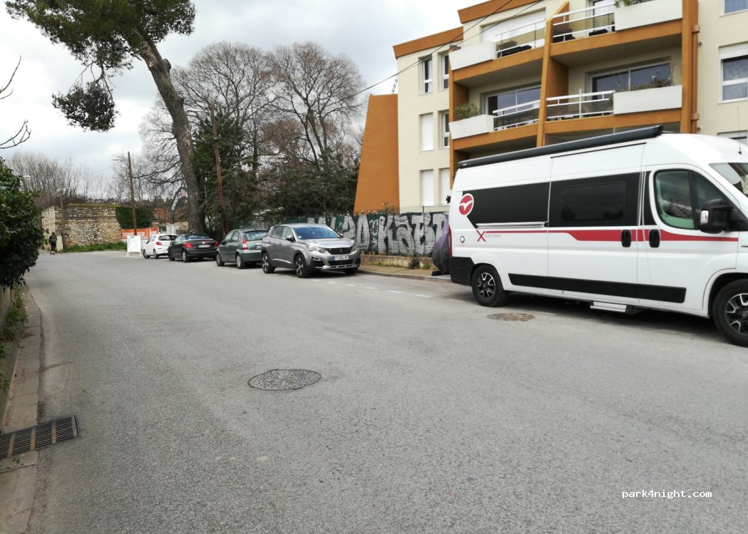 (30000) Nîmes - 29 Rue Pitot — foto
