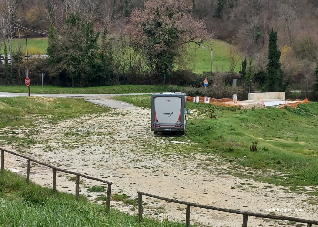 (02010) Labro - Strada Provinciale 5 — foto 2