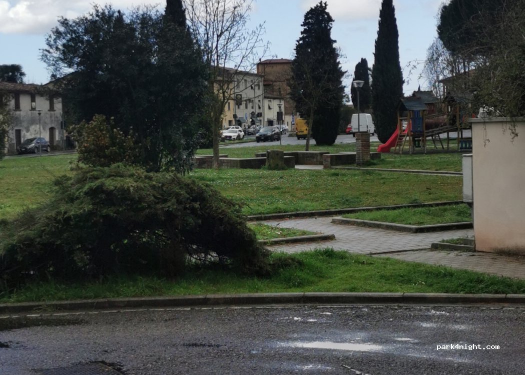 (56012) Fornacette - 4 Piazza dei Bambini di Sarajevo — foto