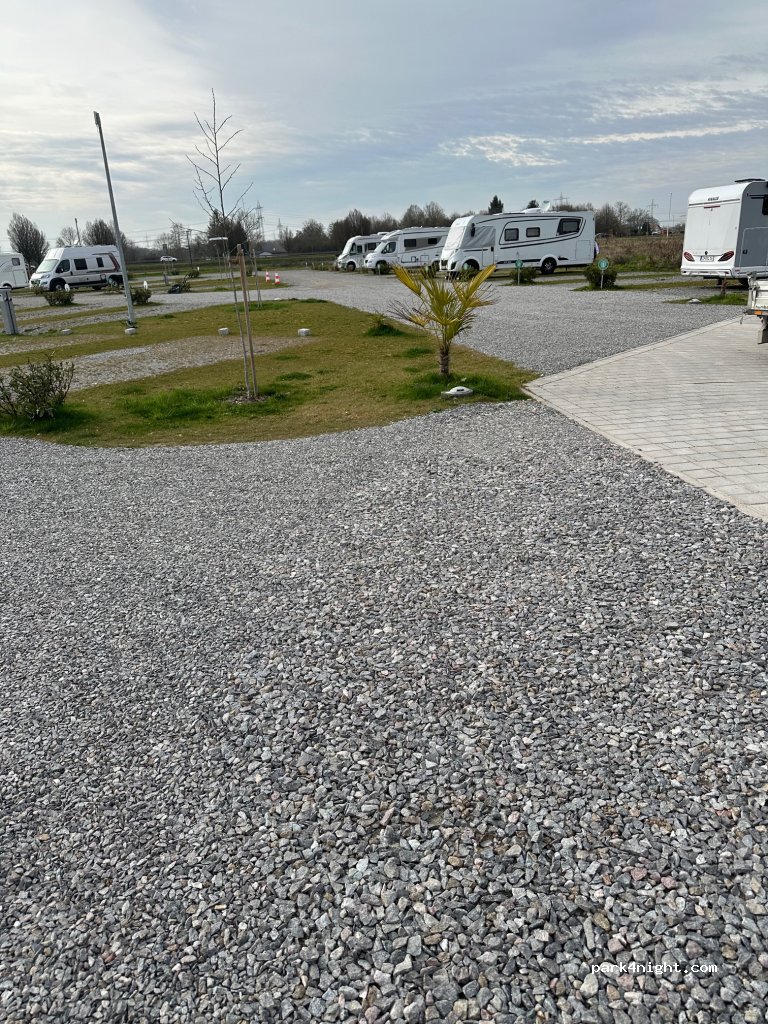 Wohnmobilpark Kenzingen — foto 3