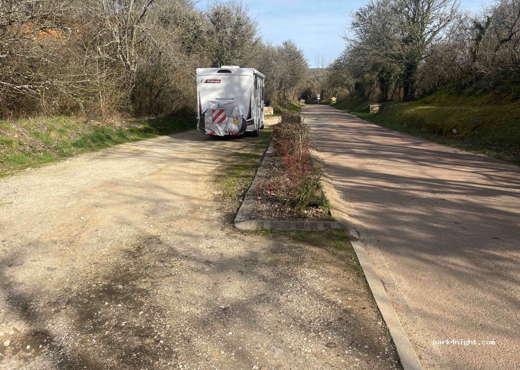 (58500) Chevroches - 414 Chemin des Roches — foto