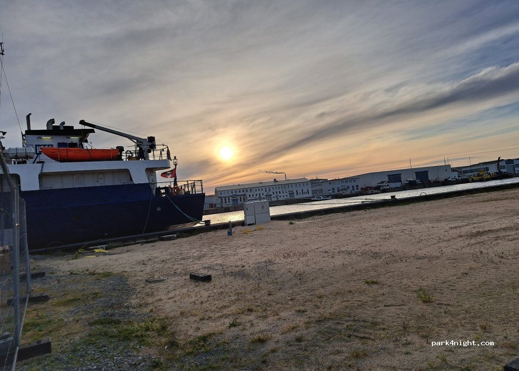 (27572) Bremerhaven - 5-7 Kaperstraße — foto 3