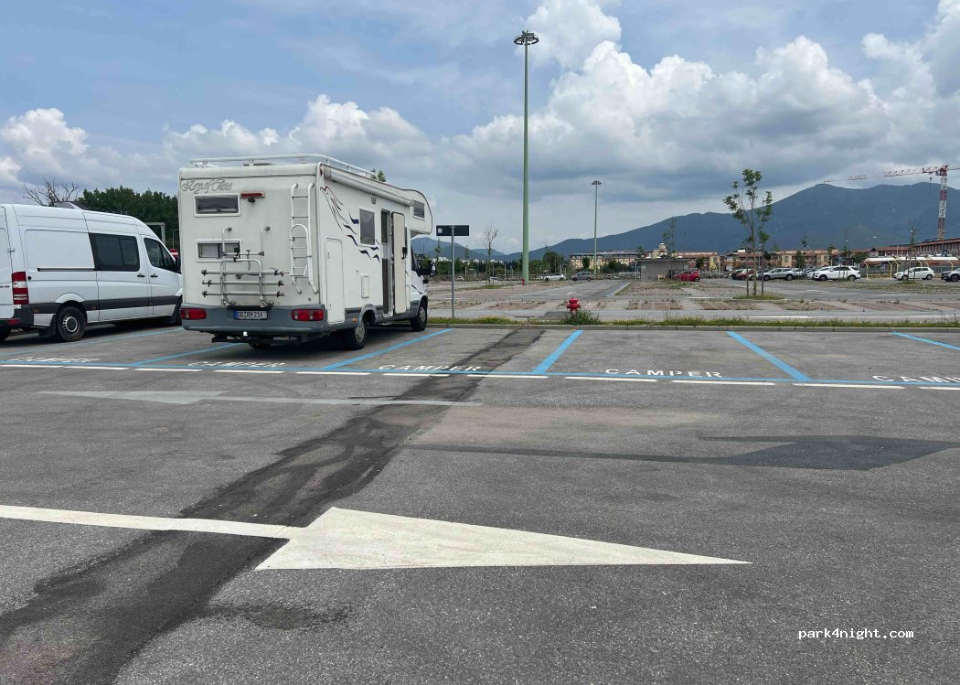 Parcheggio B3 | Pisa — foto