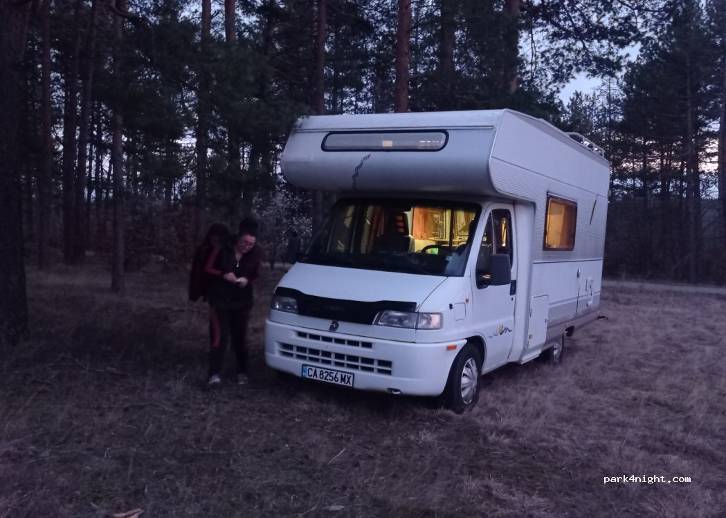 (6137) Koprinka - — foto