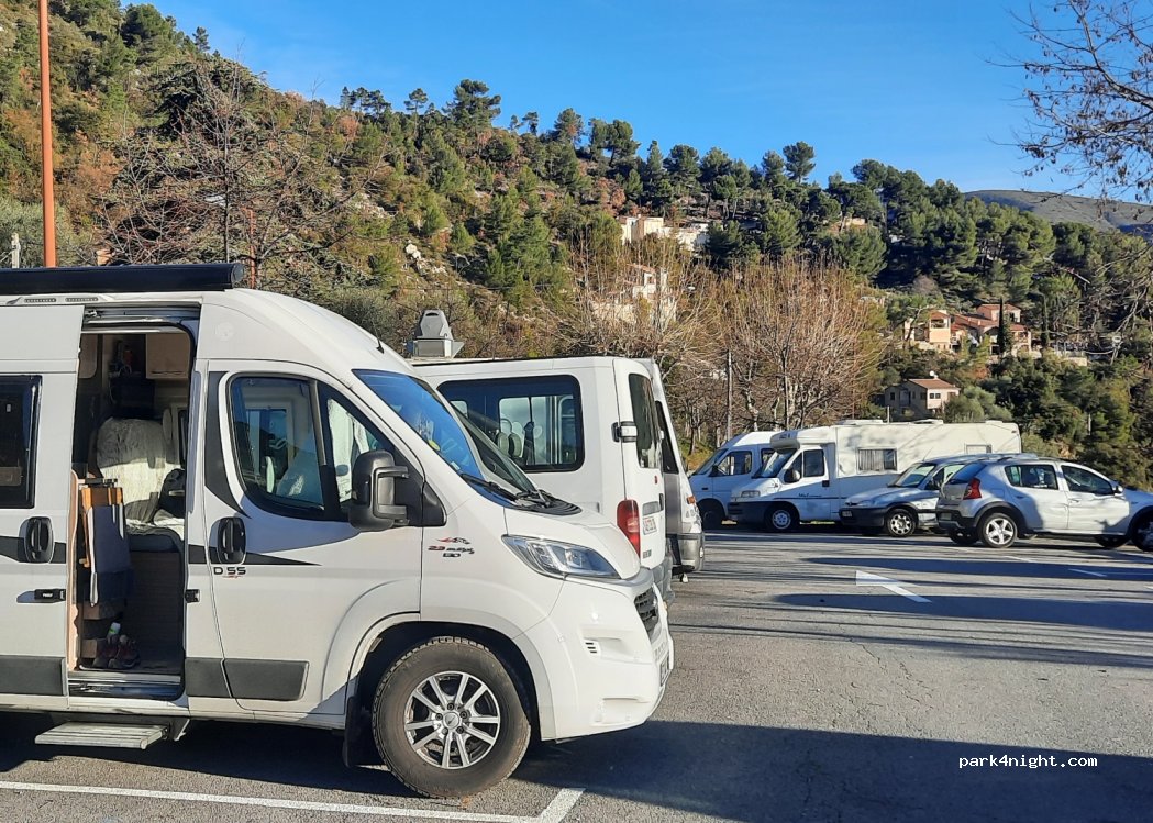 (06390) Coaraze - 308 Route du Col Saint-Roch — foto 3