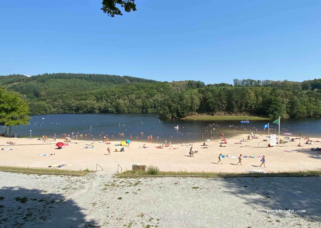 Flower Camping La Plage | Camping Treignac — foto