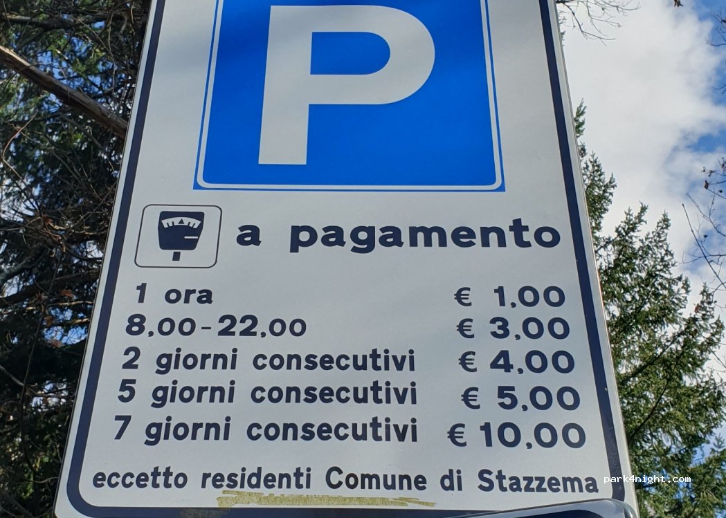 (55040) Stazzema - Unnamed Road — foto