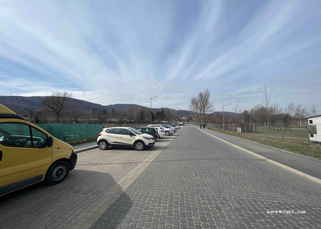 (58-260) Bielawa - 19 Graniczna — foto