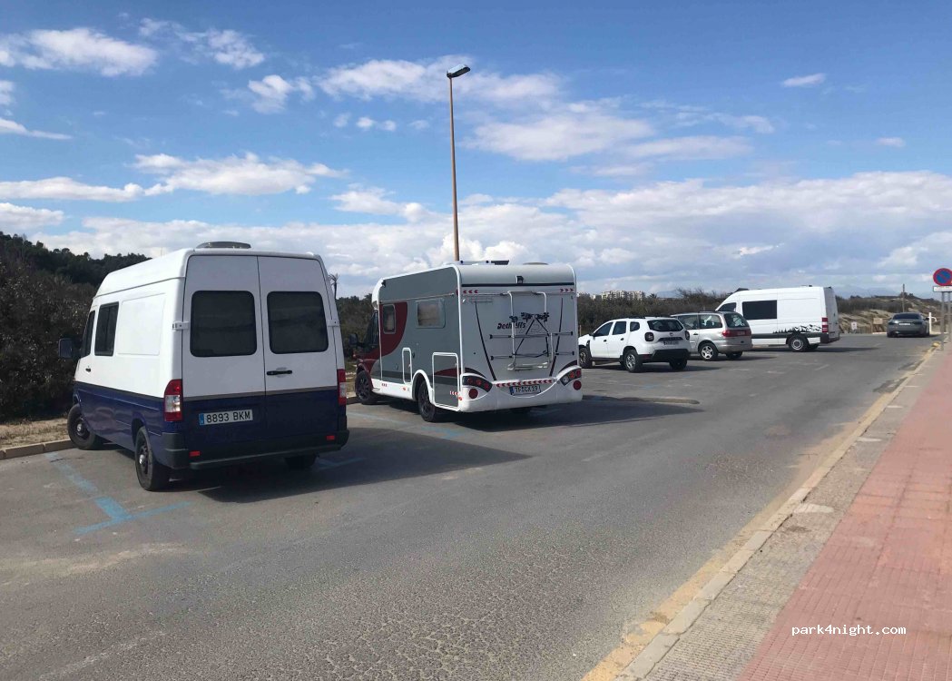 (03140) Guardamar del Segura - 145 Calle Ingeniero Codorníu — foto