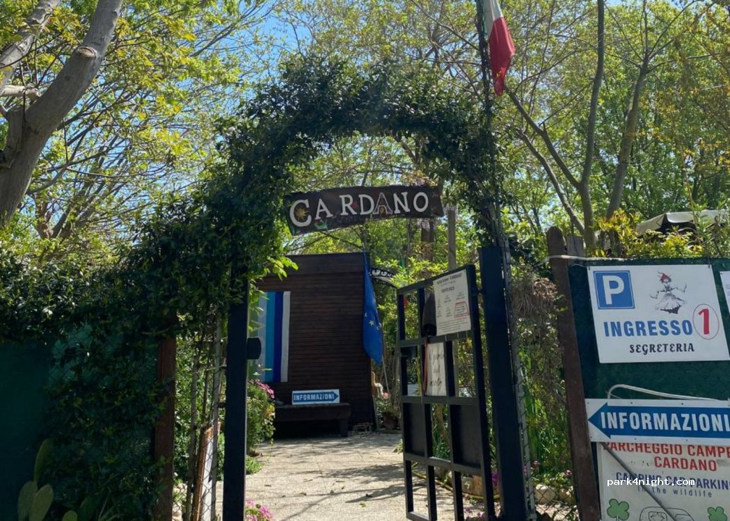 Area sosta Cardano Parking  for Campers — foto