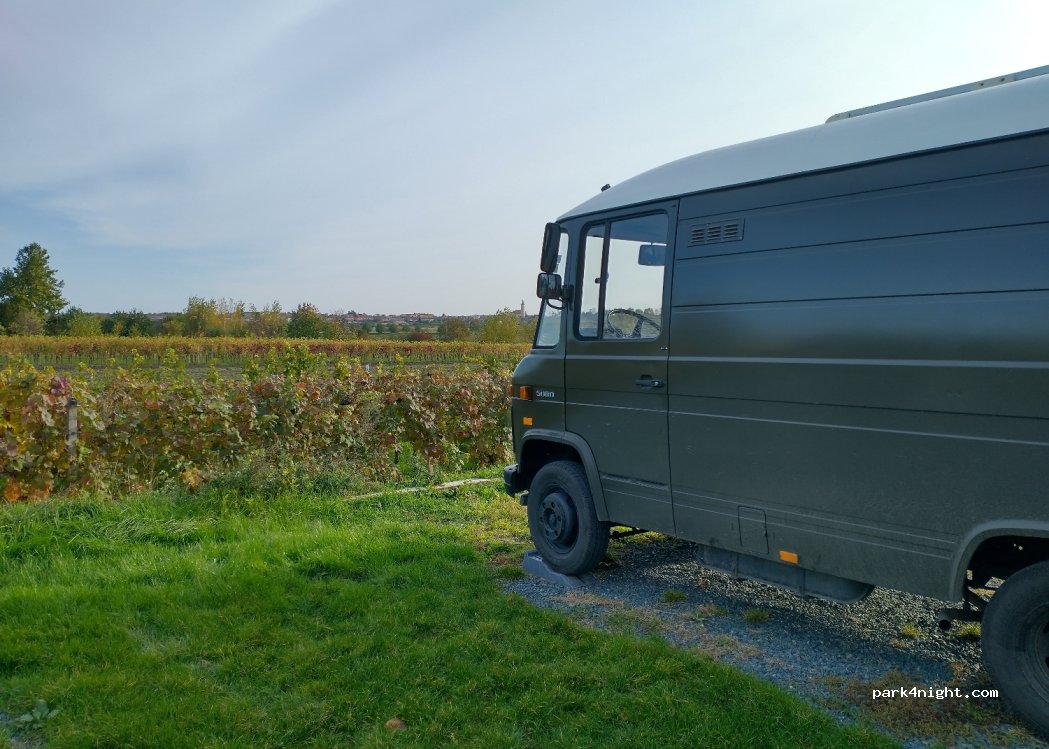 (691 02) Velké Bílovice - 665 Pod Panskýma — foto 4