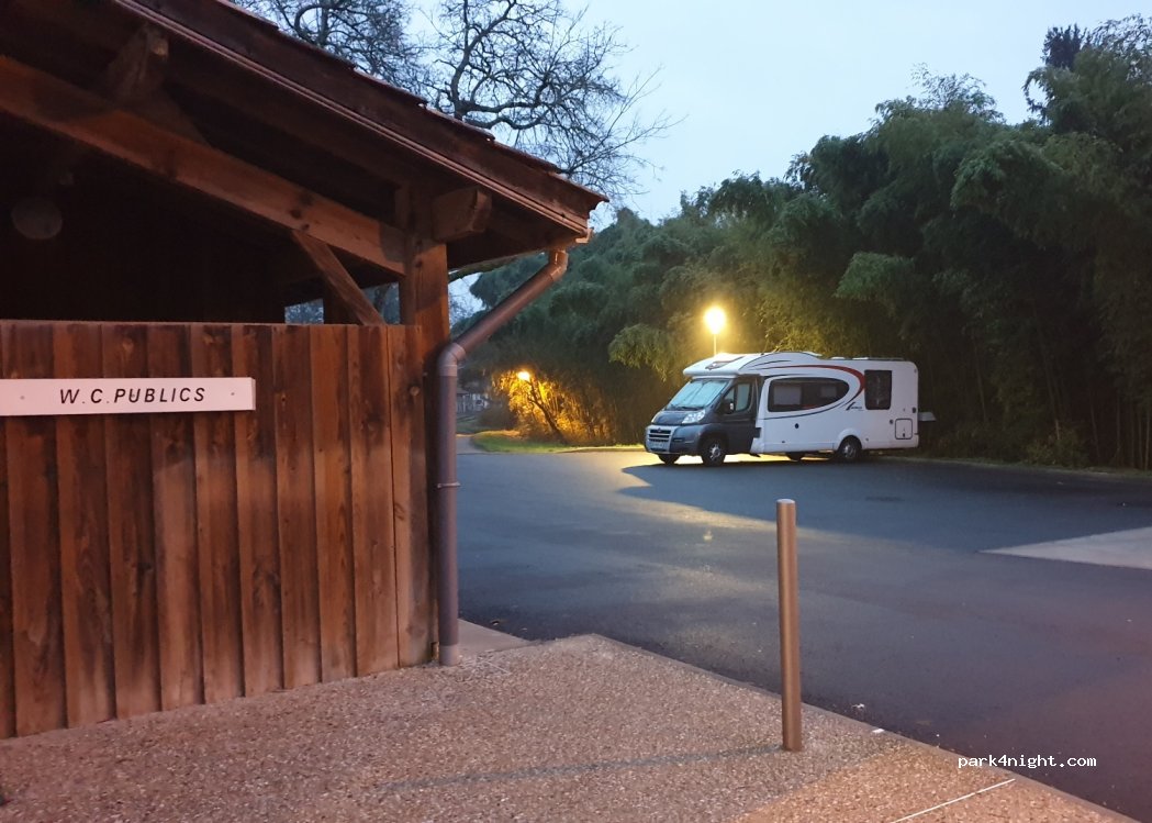 (33840) Captieux - 1 Route de Mont de Marsan — foto 2
