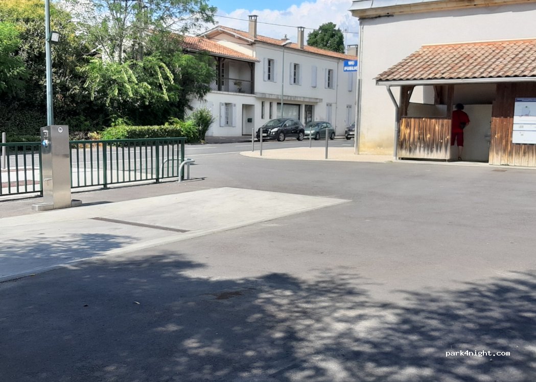 (33840) Captieux - 1 Route de Mont de Marsan — foto 3