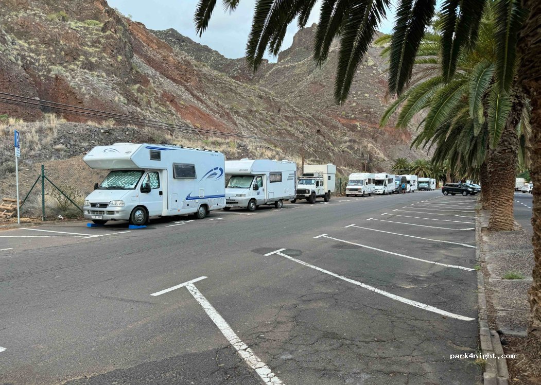 (38129) Santa Cruz de Tenerife - 114 Lugar Playa Teresitas — foto 5