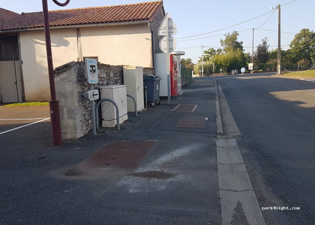 (79190) Mairé-Levescault - Le Bourg — foto 4
