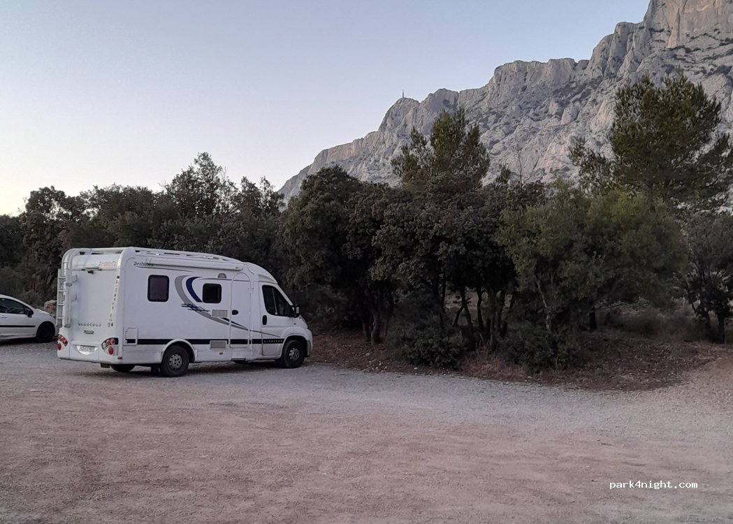 (13100) Saint-Antonin-sur-Bayon - D17 — foto