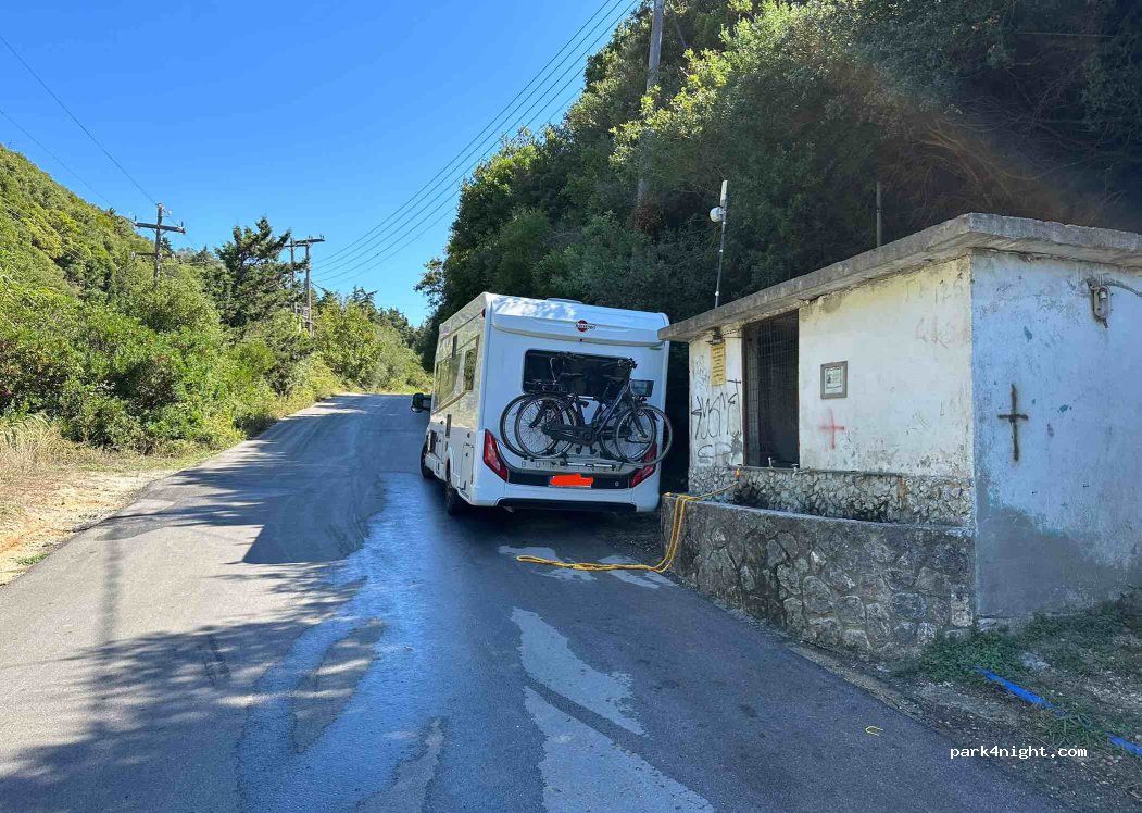 (490 84) Melitiei - Unnamed Road — foto 3