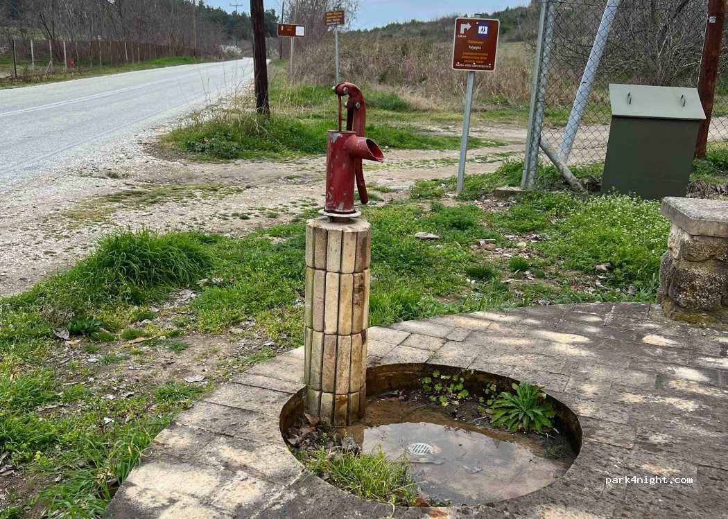 (670 61) Avdira - Unnamed Road — foto