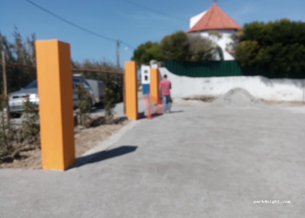 (2640) Encarnação - 20 Rua do Moinho — foto 2