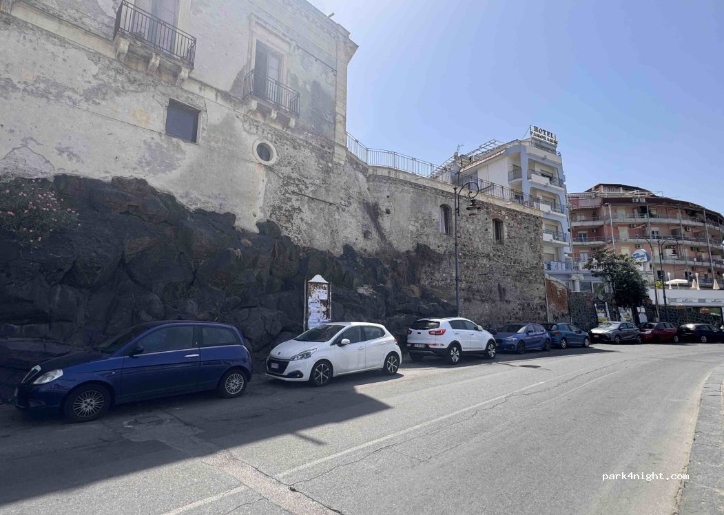 (98035) Giardini Naxos - 39 Via Schisò — foto