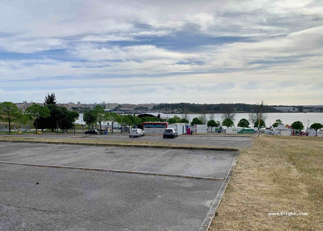 (2840) Seixal - Av Albano Narciso Pereira — foto 4