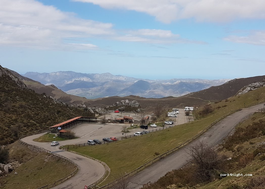 (33556) Asturias - Unnamed Road — foto