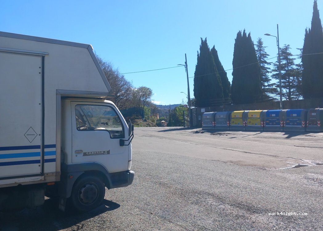 (16132) Genova - Via Pianderlino — foto