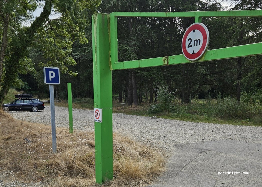 (01700) Miribel - Chem. du Cabanon — foto 4