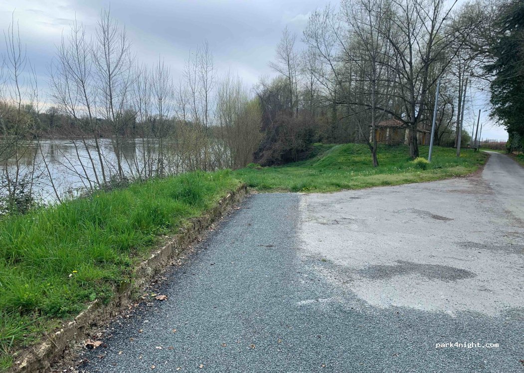 (33490) Saint-Pierre-d'Aurillac - 2 Les Arrocs — foto