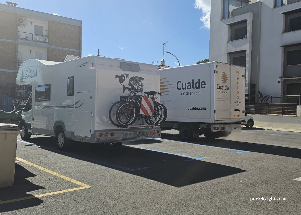 (08880) Cubelles - 1 Plaça Gràcia — foto