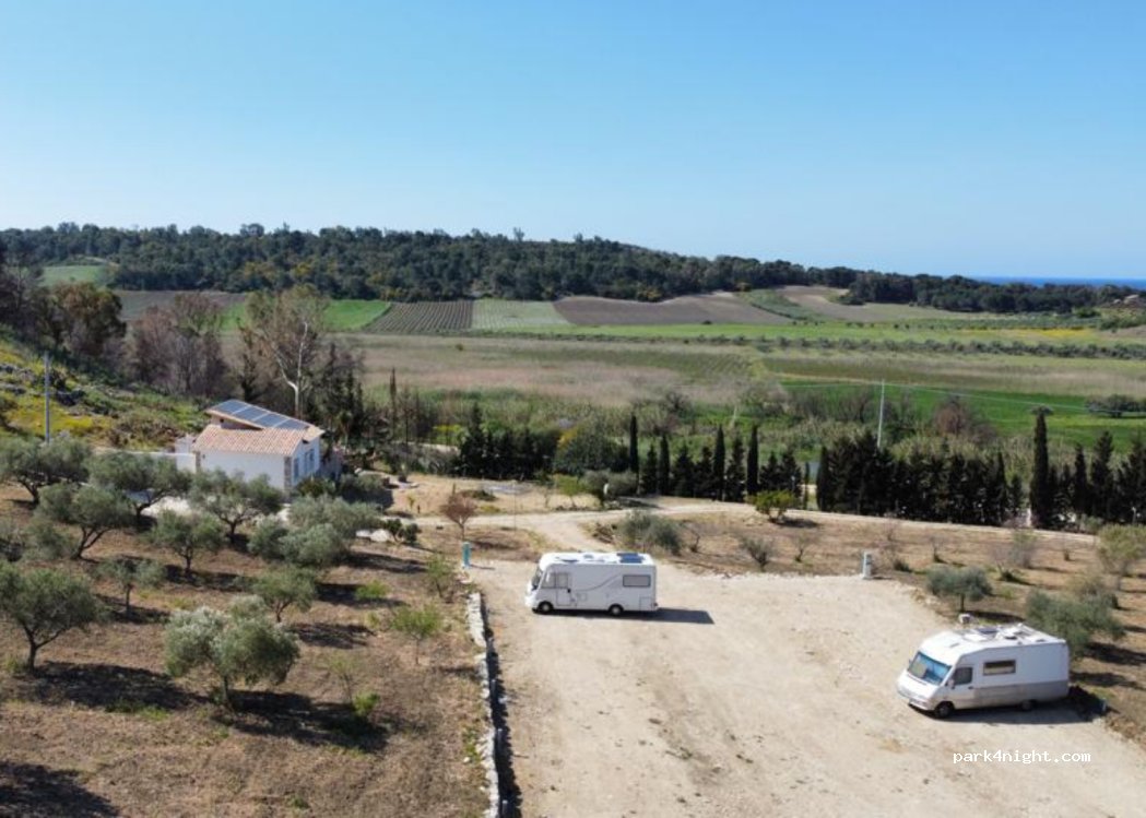 Sosta Camper Torre Salsa U Pantanu — foto