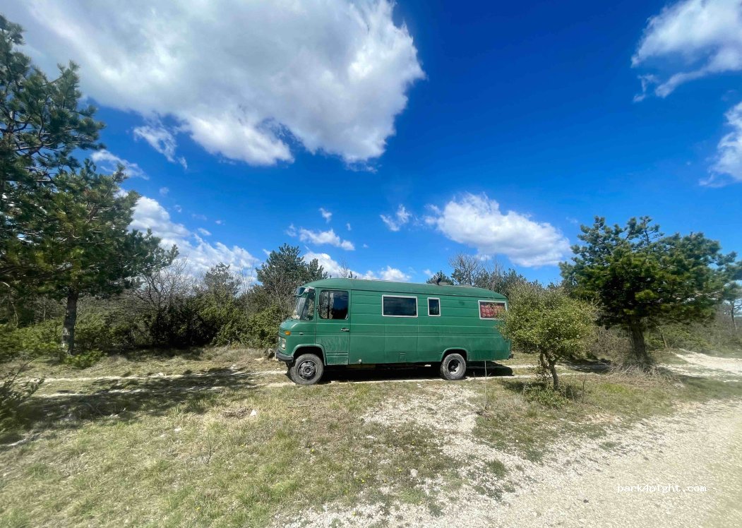 (52220) Gora Glušići - unnamed road — foto