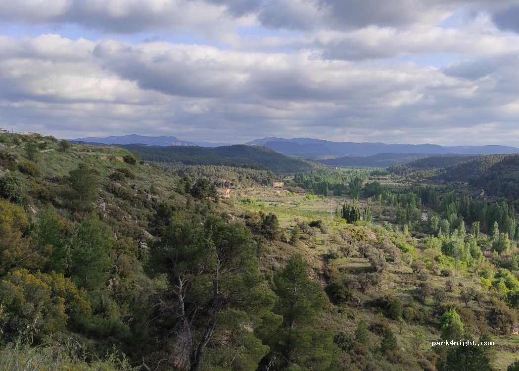 (44597) Torre del Compte - unnamed road — foto