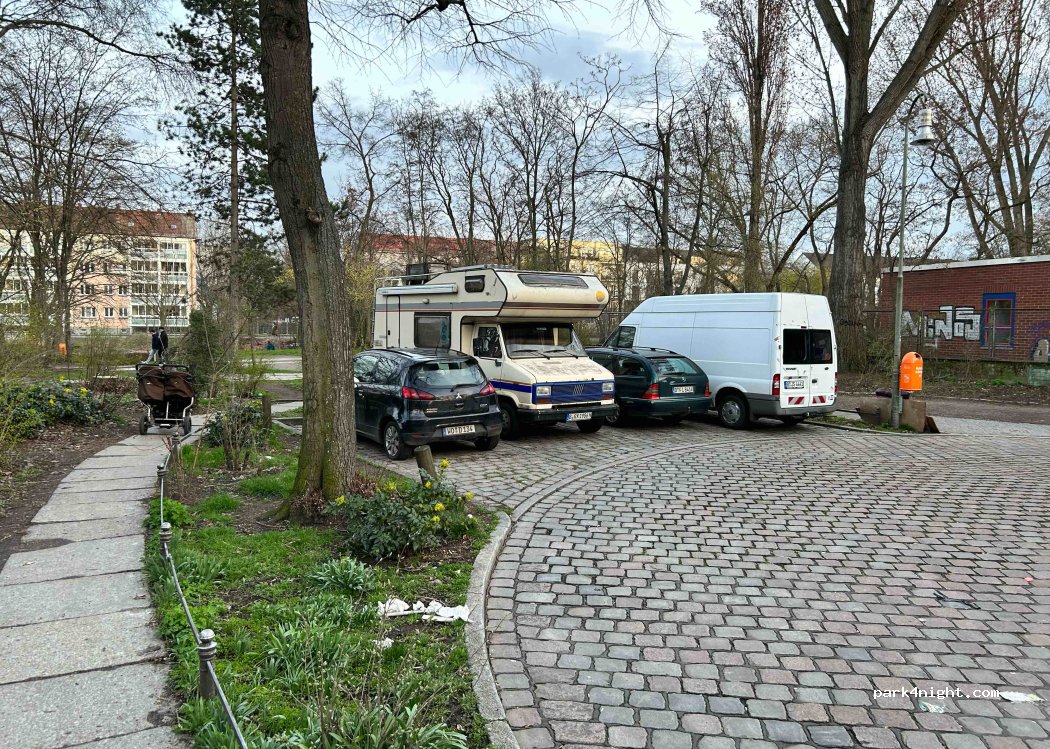 (10999) Berlin - 92 Reichenberger Straße — foto