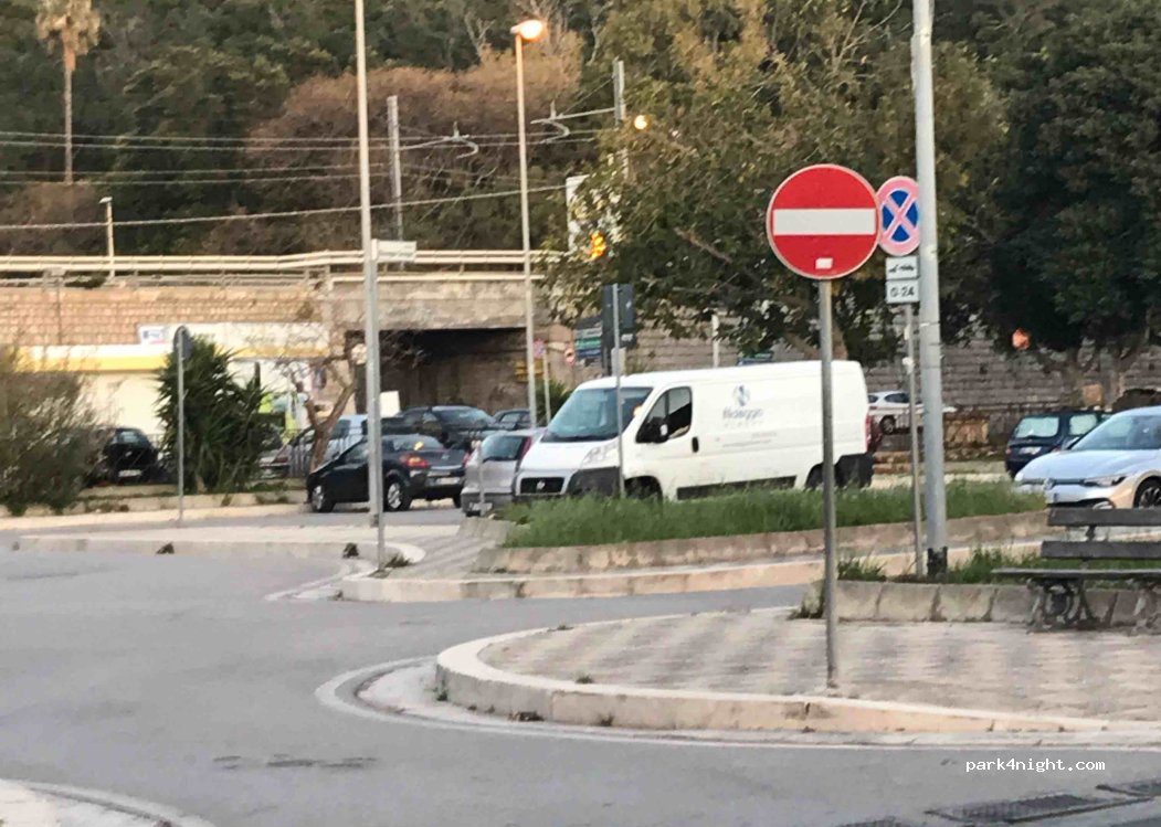 (90018) Termini Imerese - 70 Lungomare Cristoforo Colombo — foto