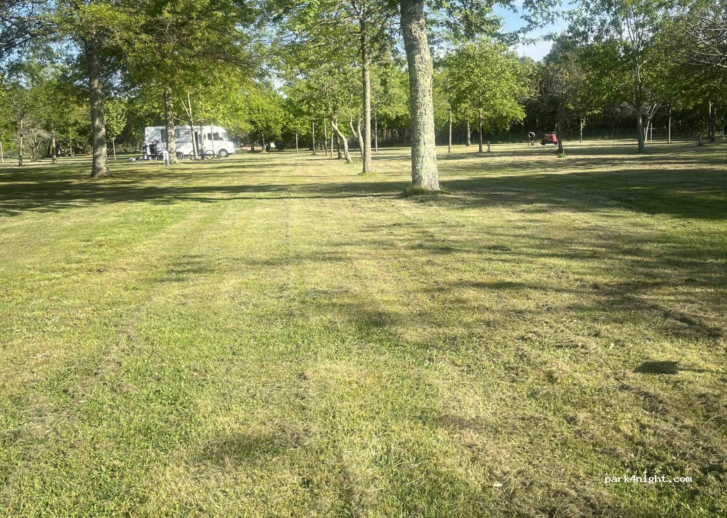 Aire naturelle de camping Lafargue Duport — foto 2
