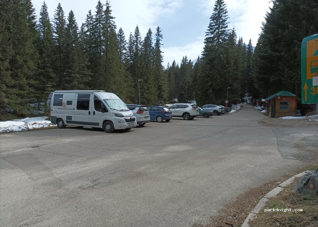 (84220) Pitomine - Put za Crno jezero — foto