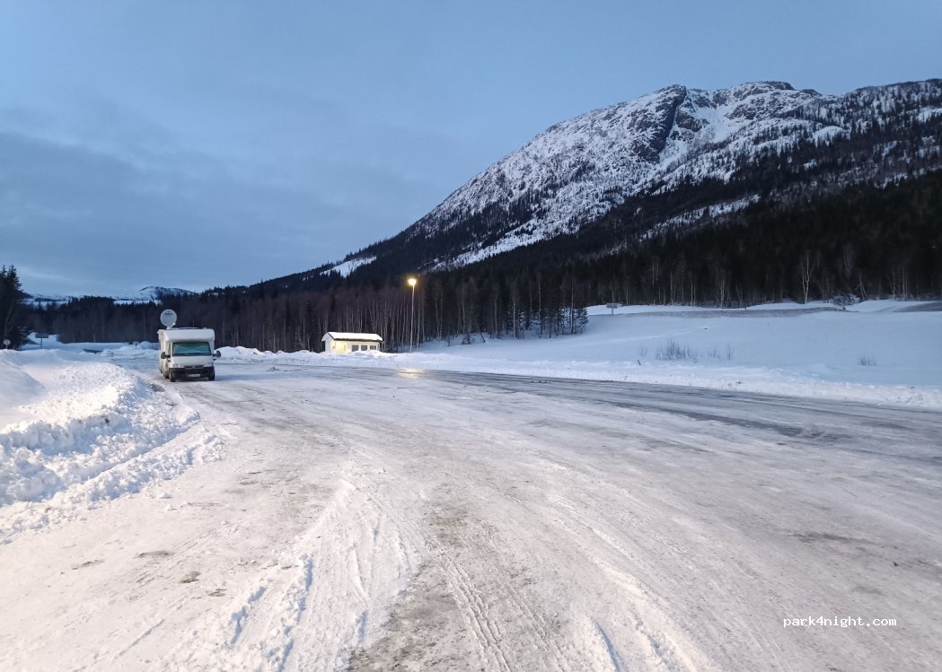 (8664) Mosjøen - Unnamed Road — foto
