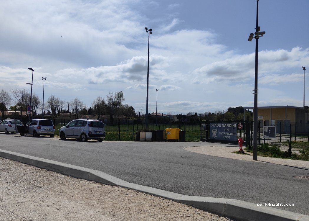 (84320) Entraigues-sur-la-Sorgue - 292 Avenue des Lucines — foto 3