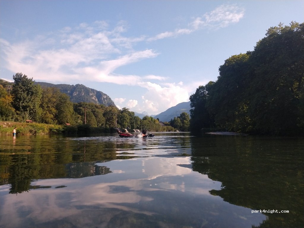 (64260) Izeste - 6-16 Route d'Ossau — foto