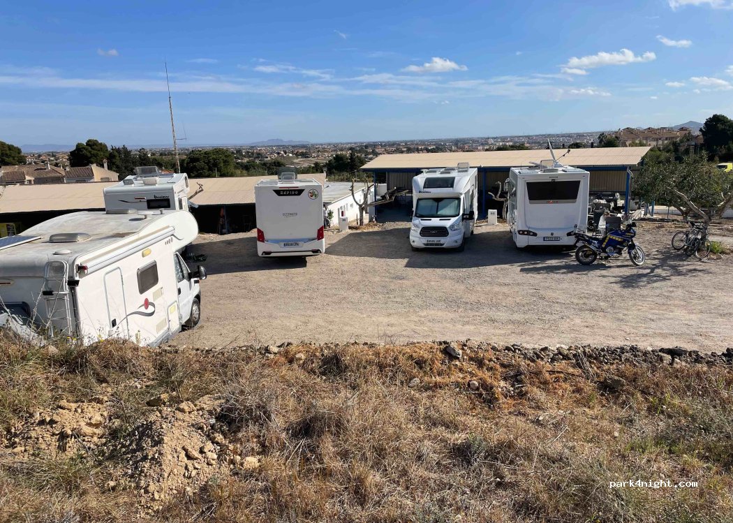 Área parking benzal — foto 4